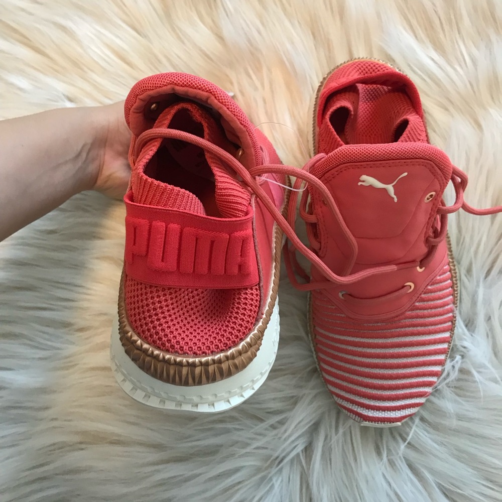 Ignite Puma Sneakers